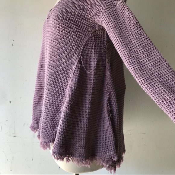 Free People Strappy Loose Oversized Raw Hem Sweater Sz XS Lavender Cold Shoulder - Picture 3 of 9